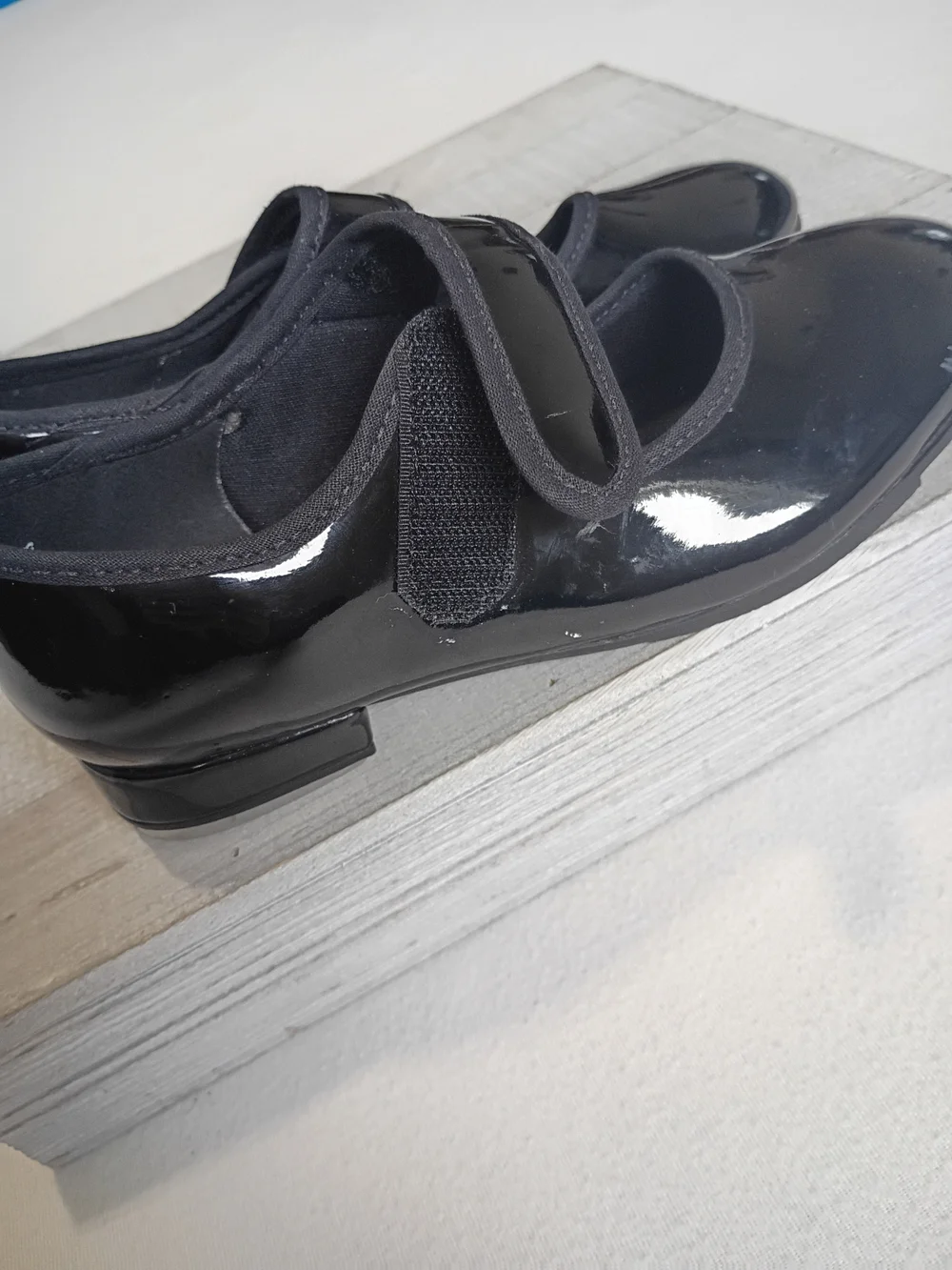 So Danca Girls 13.5 Black Glossy Mary Jane Tap Shoes Hook Loop Velcro Strap
